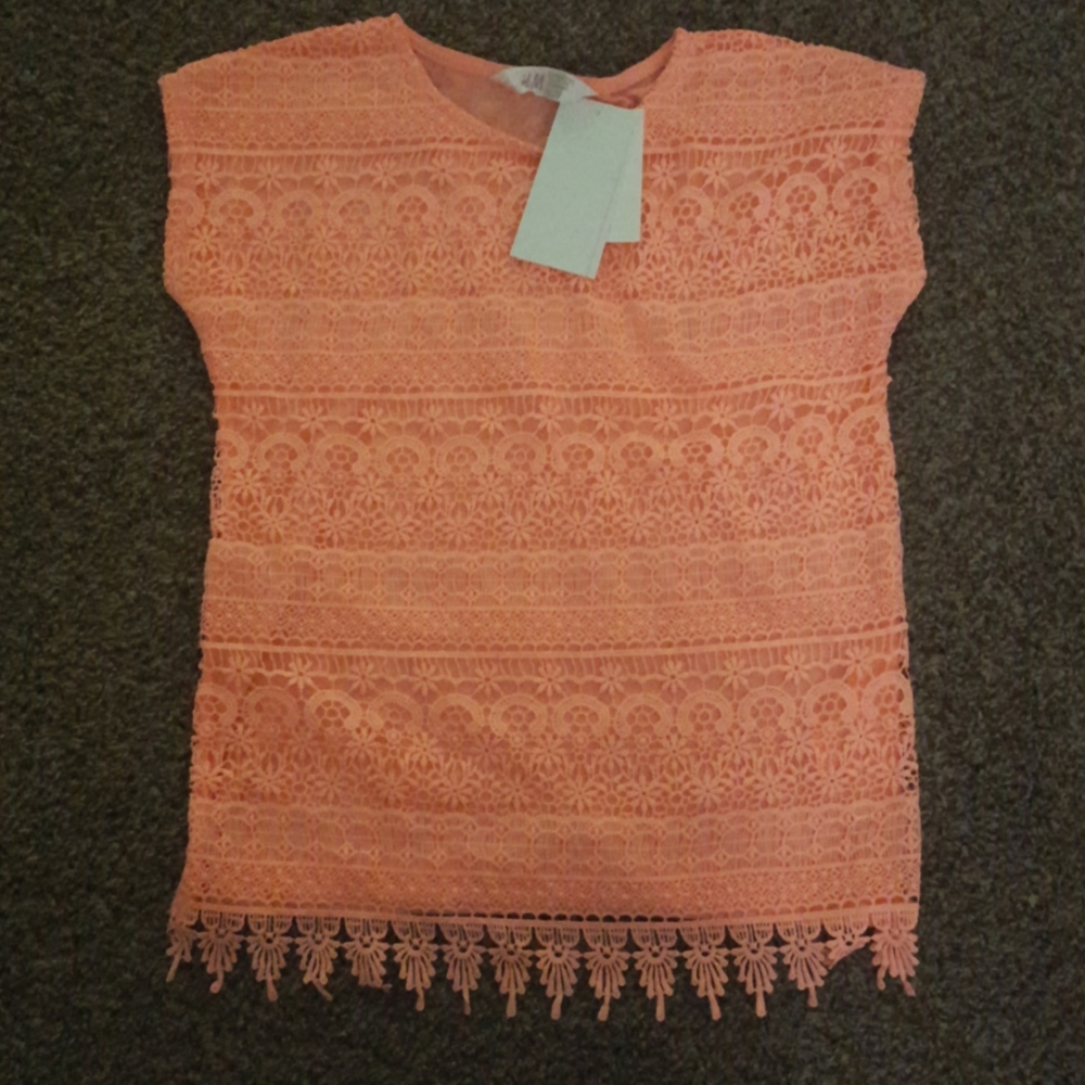 H&M crochet coral tee for girls